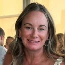 Kerri Carr