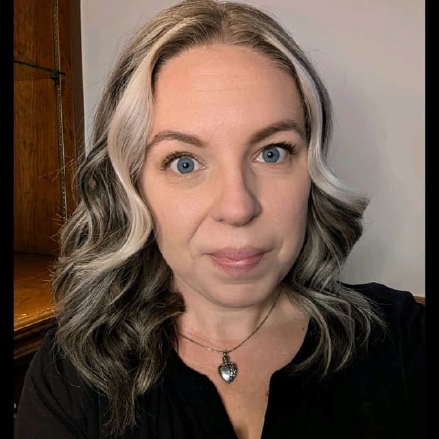 Kirsten G.
