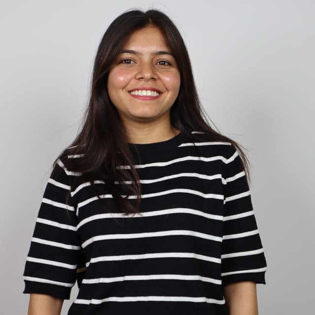 Komal J  Ghelot