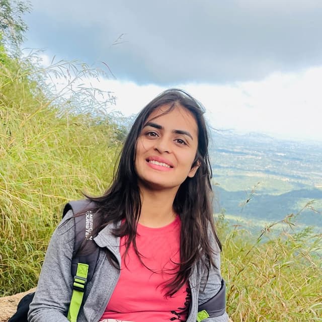 komal khurana