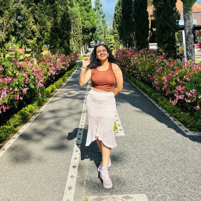 Komal Mundhra