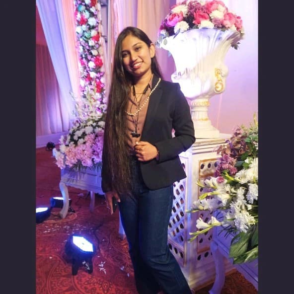 Kratika Saxena