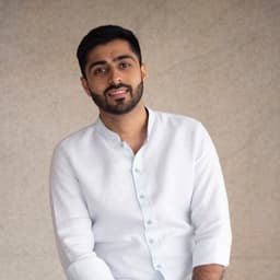 Krysh  Bajaj