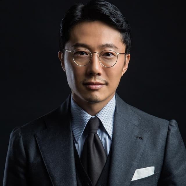 Kun Zhao