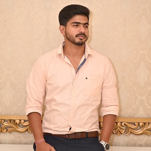 Lavish Chandani