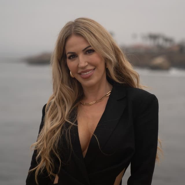 Liz Oz