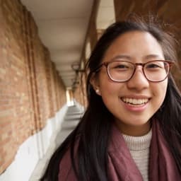 Lynda Pham