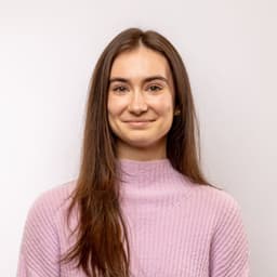 Madeline Raquet