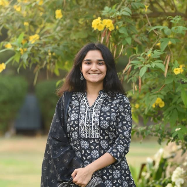 Manal Khayyam