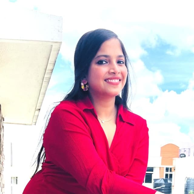 Manisha K.