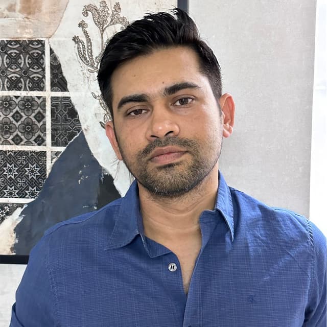 Manoj Kumar leburu