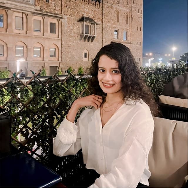 Maria Hashmi