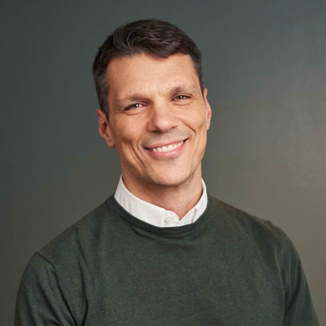 Mauro B.