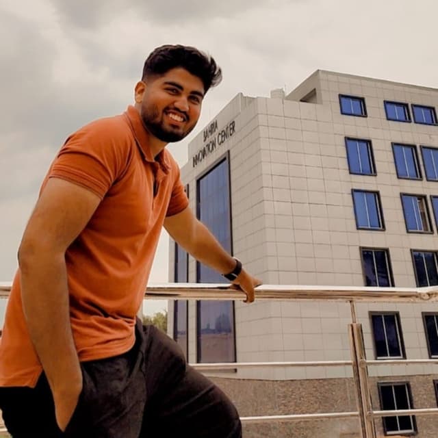 Hamza Farooq