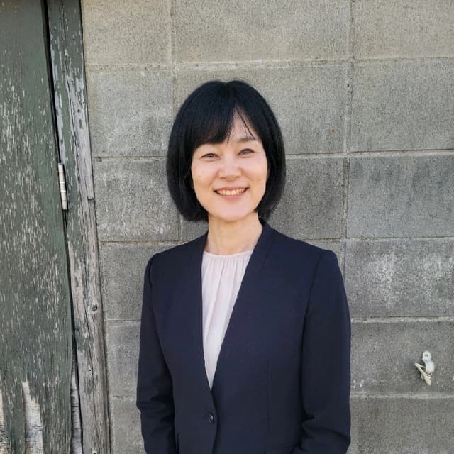 美智子 小石
