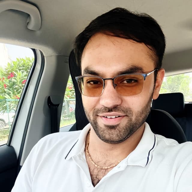 Mmohit B