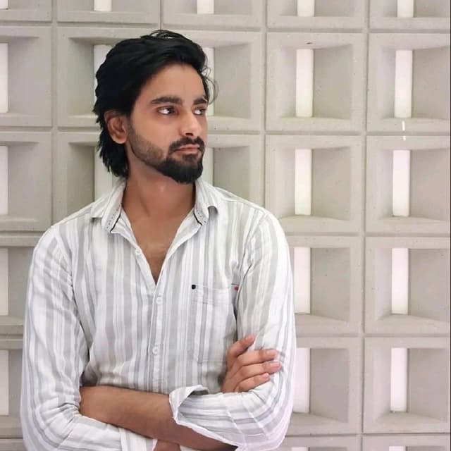 Mohsin khan .