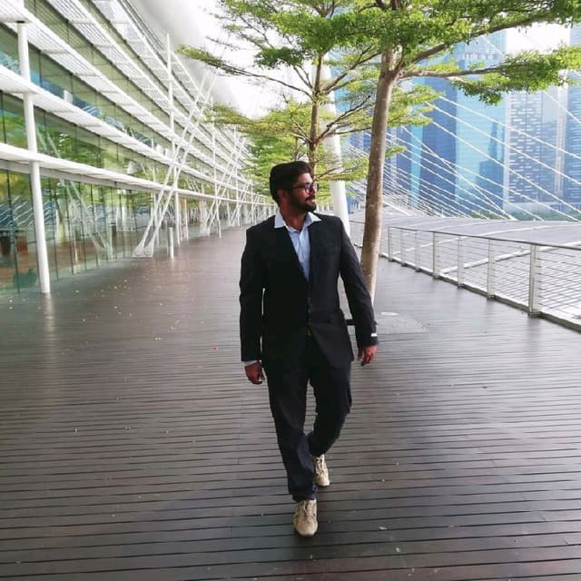 Murali VR