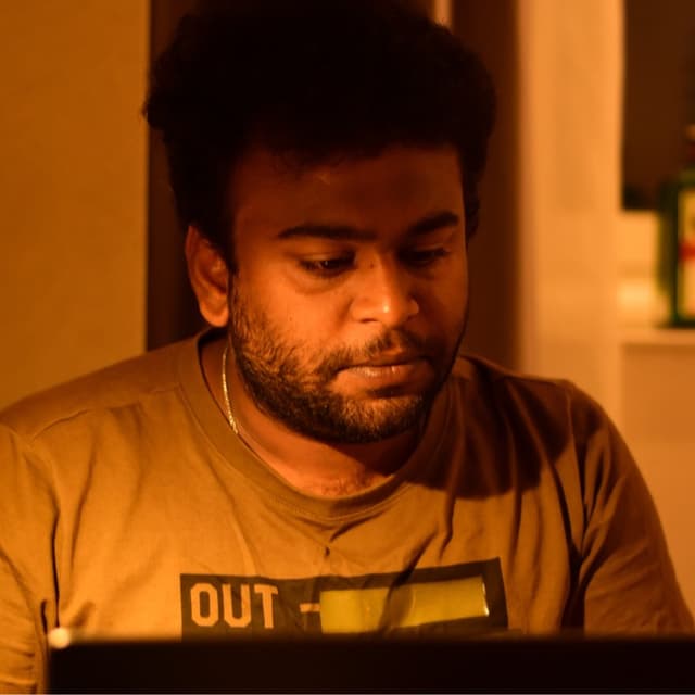 Muthya Varshith Vankamamidi