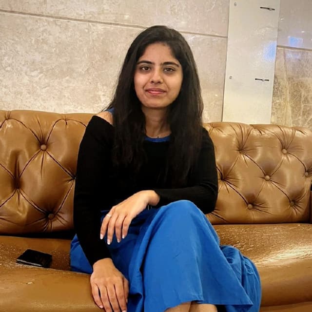 Nadhiya S