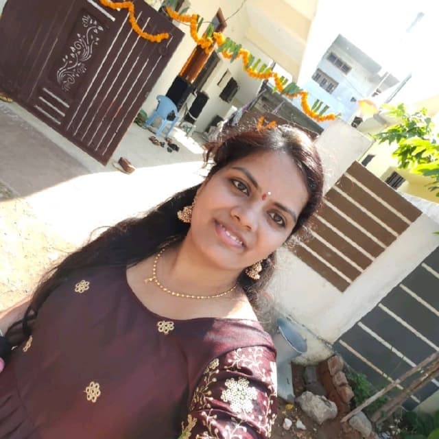 nakka anusha