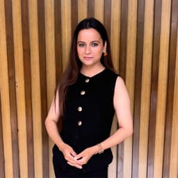 Nidhi Thakur