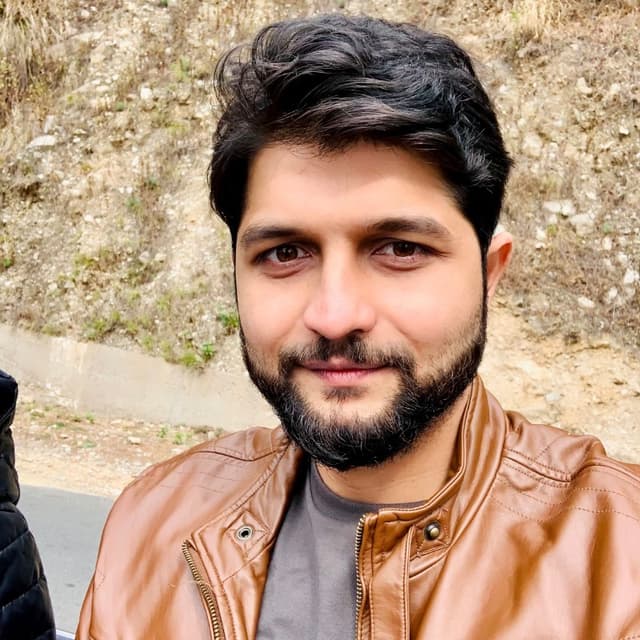 Nikhil Jha