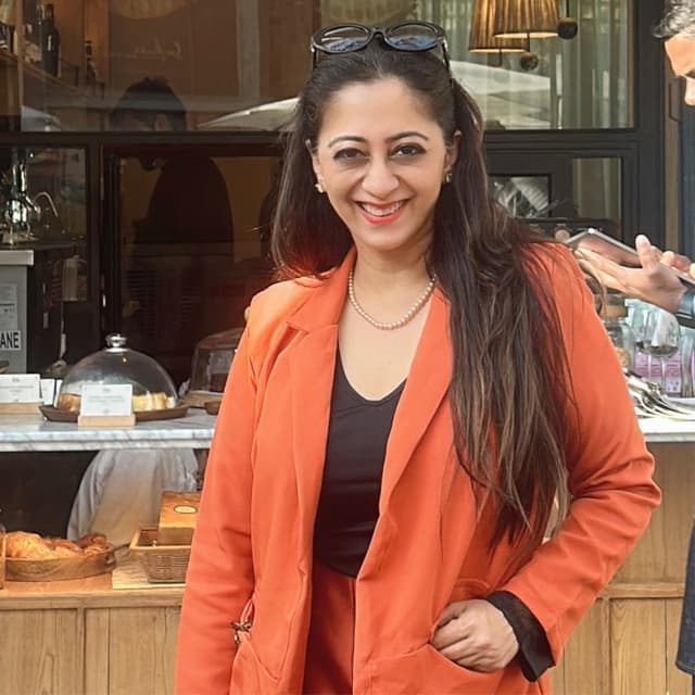 Nona Walia