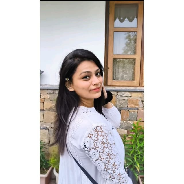 Pooja Bhandari