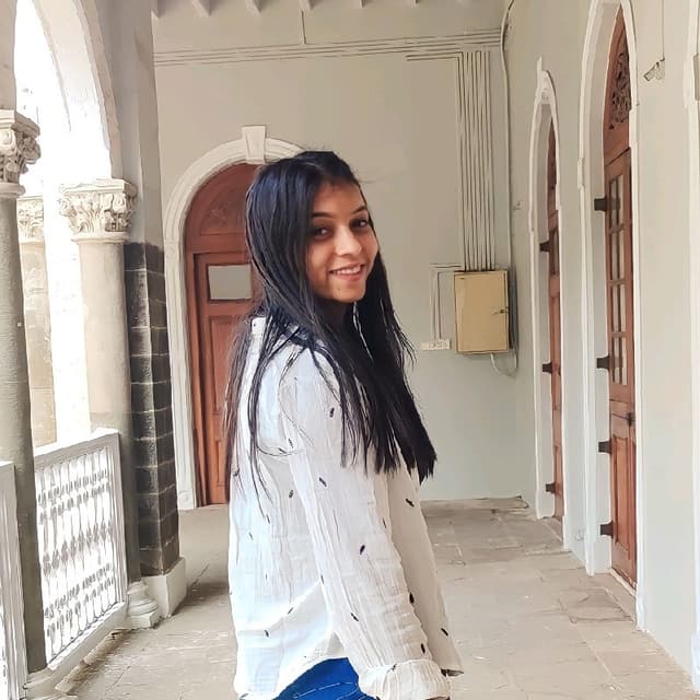 Pooja Khot⚛️