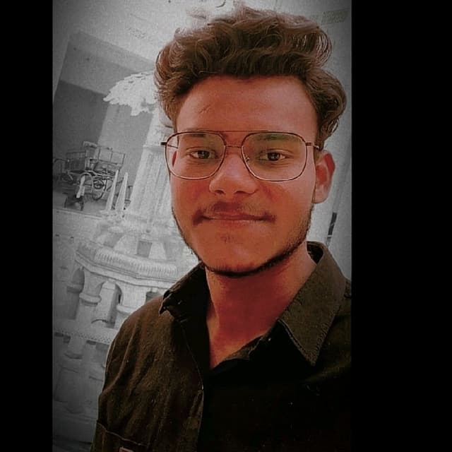 Lalit Shivhare✨