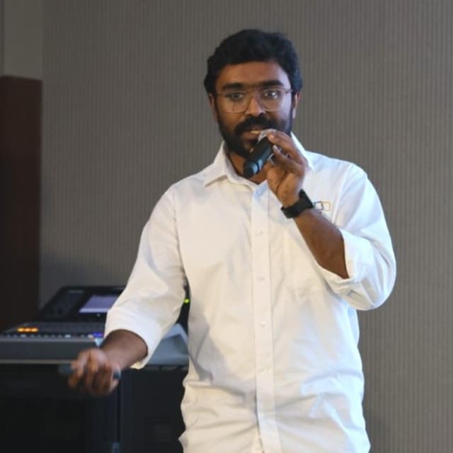 Prakash R