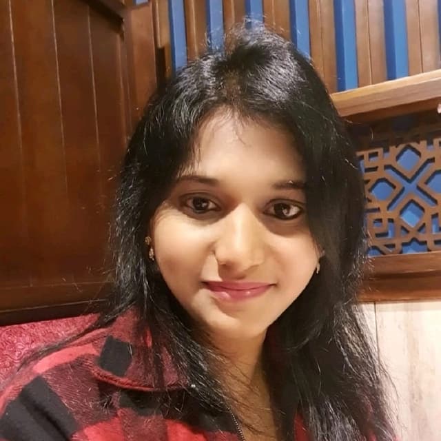 Praveena T