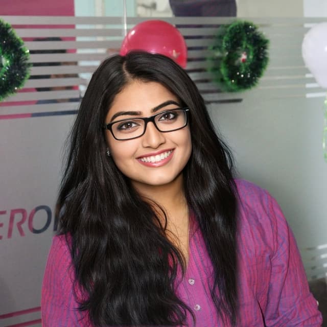 Riya shukla