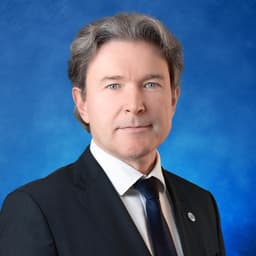 Roland Jakab