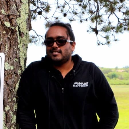 Roshan T.