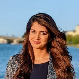 Roshni Shah