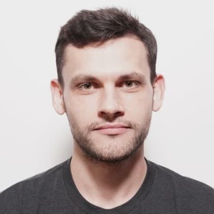Ruslan D.