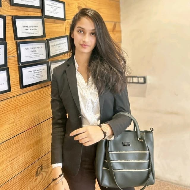 Sakshi Chauhan