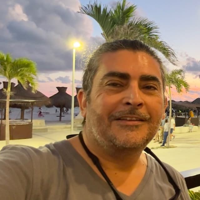 José Salgado-Jones