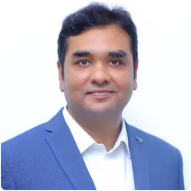 Samit  Singhai