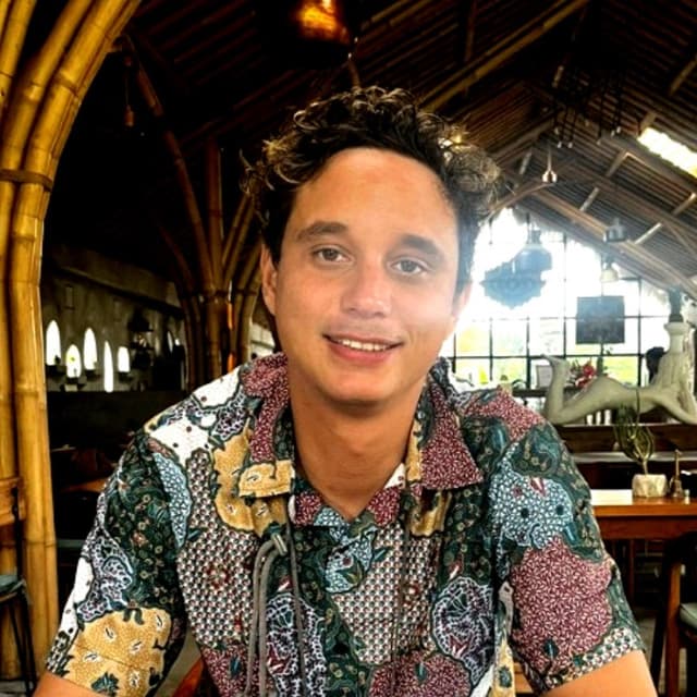 Sascha Tschin