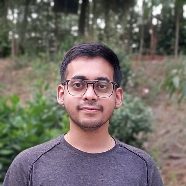 Mayank Saxena
