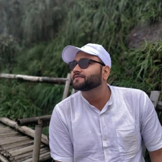 Shivam G.