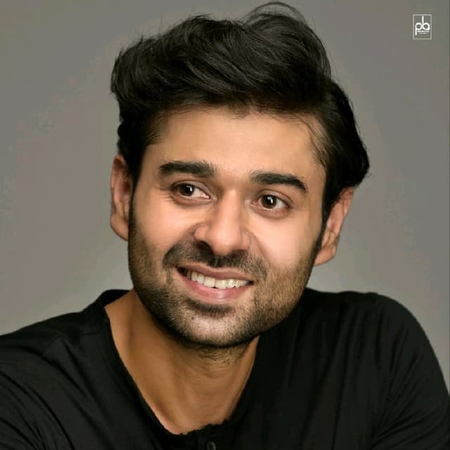 Sharique Hussain