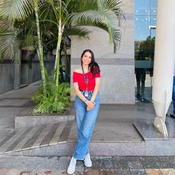 Shivani Singh シバニ・シン