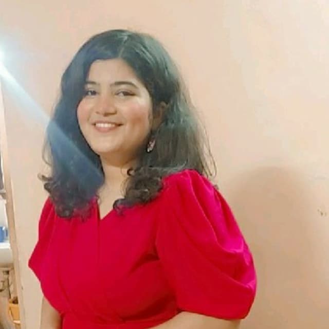 Shreya Dhurde