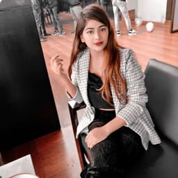 shreya gupta