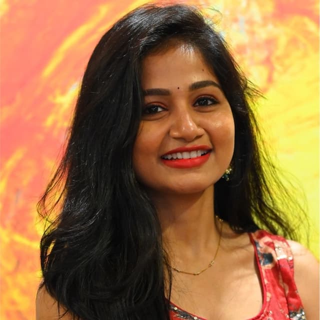 Shruthi Aravelli