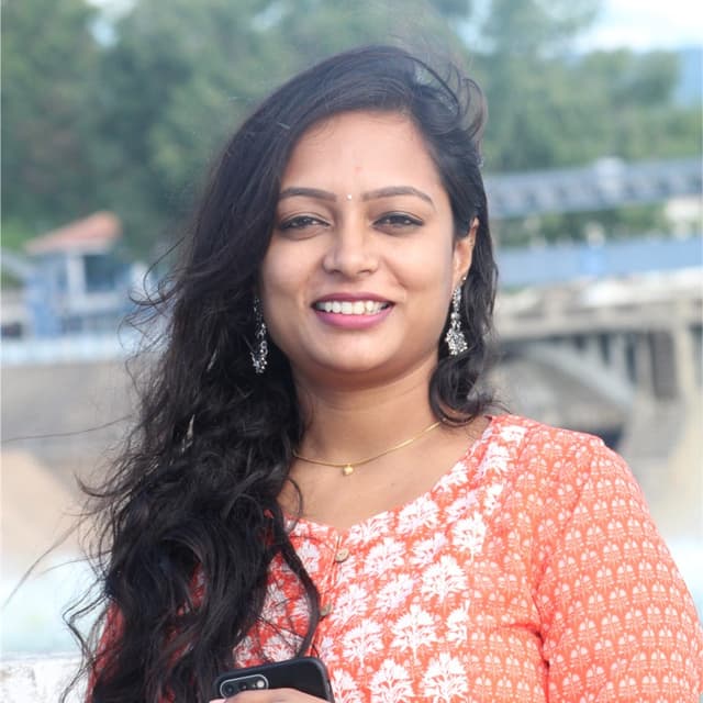 Shruthi V